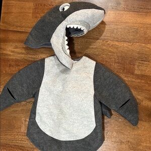 Pottery Barn Kids Shark Costume - Gray and White